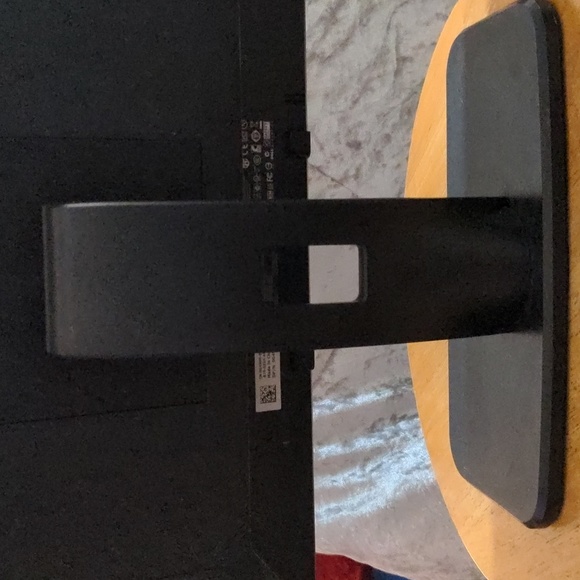 DELL-19" WIDESCREEN FLAT-PANEL LCD MONITOR ONLY!! - Picture 5 of 10